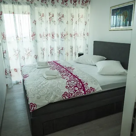 Апартаменты Apartmani Marin *