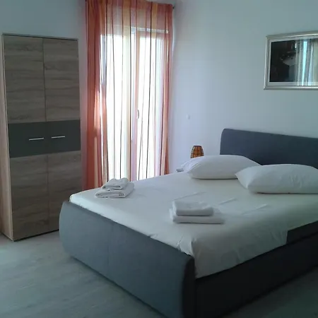 Apartament Marin *